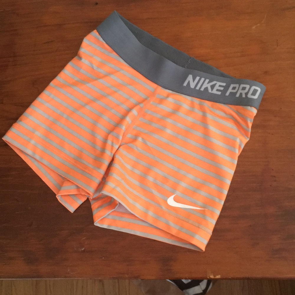 Nike 2.5” Compression Shorts